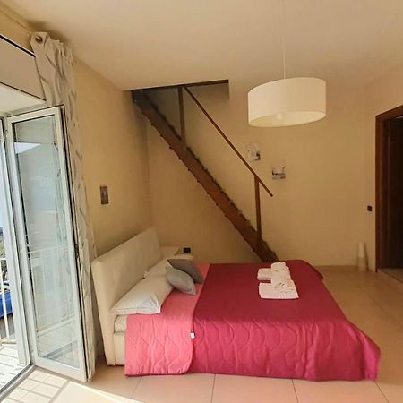 Apartment Regina Giovanna Sorrento Eksteriør billede